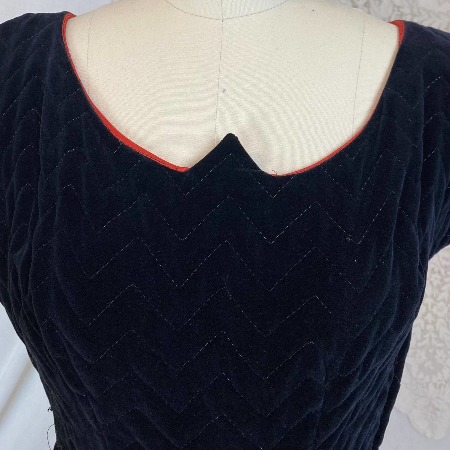 Vintage 1950's Dress | Black Quilted Velvet with Orange Taffeta Lining | Size XXS, XS | Natlynne - Daggers & Dames
