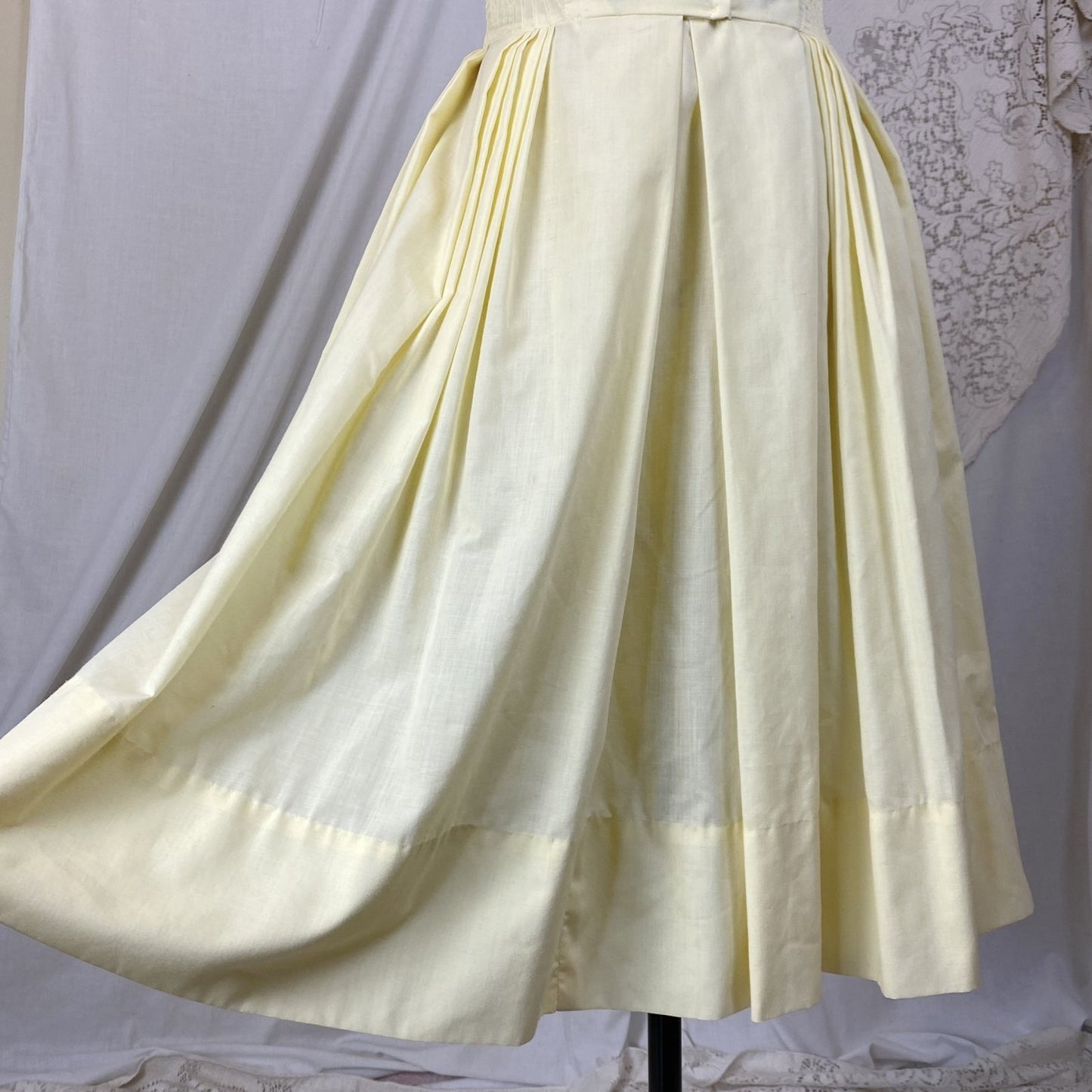 Vintage 1950's Dress | Pastel Yellow Cotton with White Embroidered Lace & Pintuck Stitching | Size M, LG | Jeanne Model - Daggers & Dames