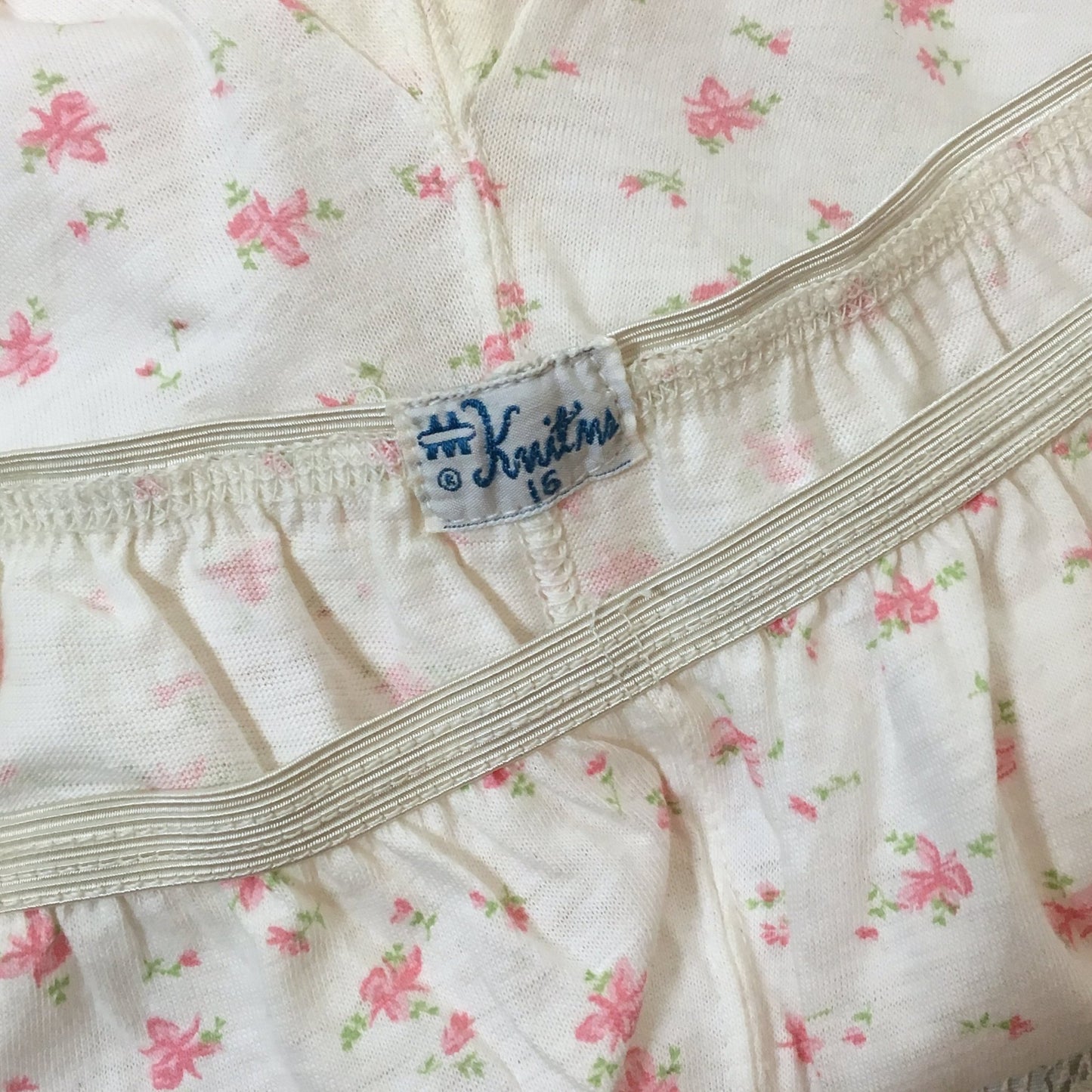 Vintage 1950's Garter Panties | High Waist Soft White Cotton with Pink Floral Print & Detachable Garters | Knit'ns | Size SM - Daggers & Dames