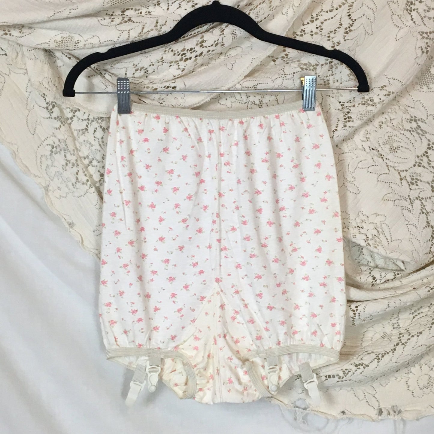 Vintage 1950's Garter Panties | High Waist Soft White Cotton with Pink Floral Print & Detachable Garters | Knit'ns | Size SM - Daggers & Dames