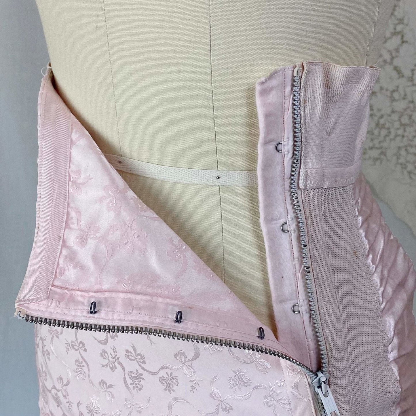 Vintage 1950's Girdle | Pale Rose Pink Cotton with Floral Satin Damask & Satin | Size LG, XL | Sarong Brand - Daggers & Dames
