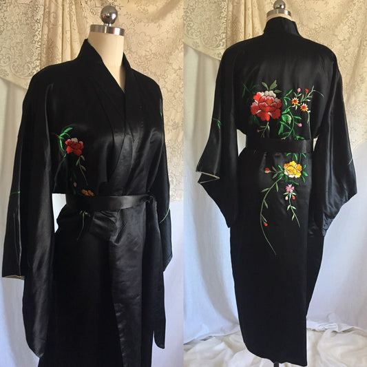 Vintage 1950's Kimono Robe | Black Silk with Floral Embroidery | Size Free - Daggers & Dames