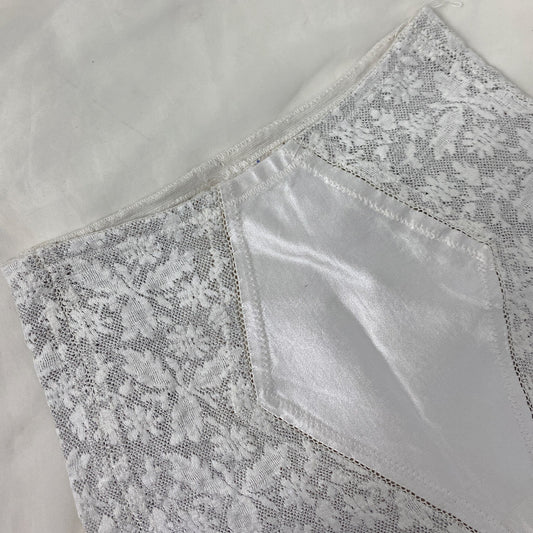 Vintage 1950's Long Leg Panty Girdle | White Floral Cotton Lace with Garters & Open Crotch | Size XS | Olga - Daggers & Dames