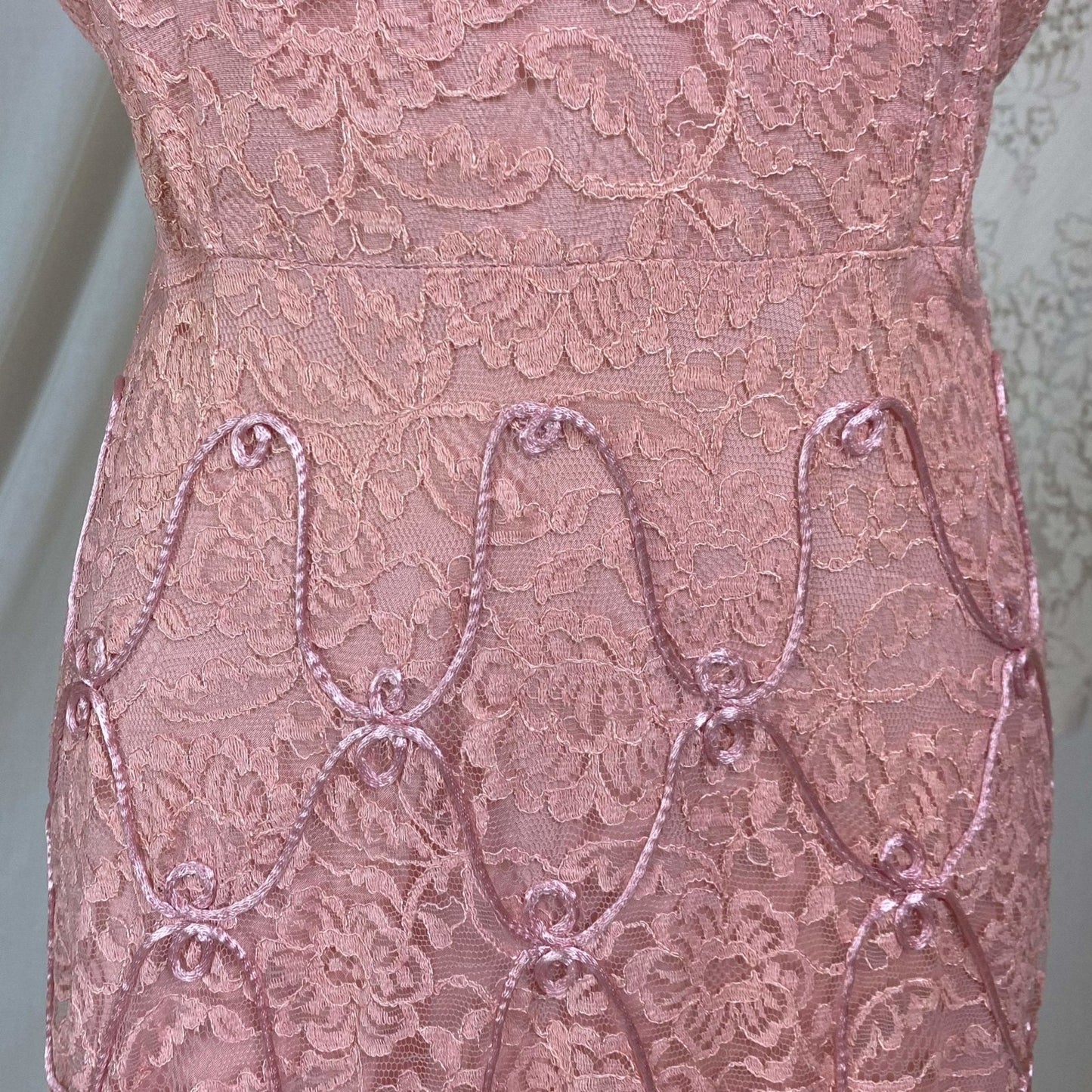 Vintage 1950's Midi Dress | Blush Pink Lace with Rayon Taffeta Lining | Size LG | Form Fit - Daggers & Dames