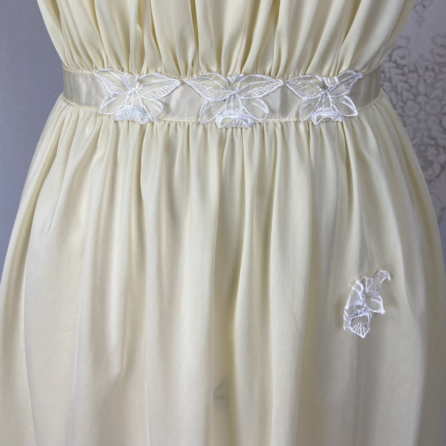 Vintage 1950's Nightgown | Creamy Yellow Nylon with White Chiffon Floral Appliques | Size M, LG | Roger's - Daggers & Dames