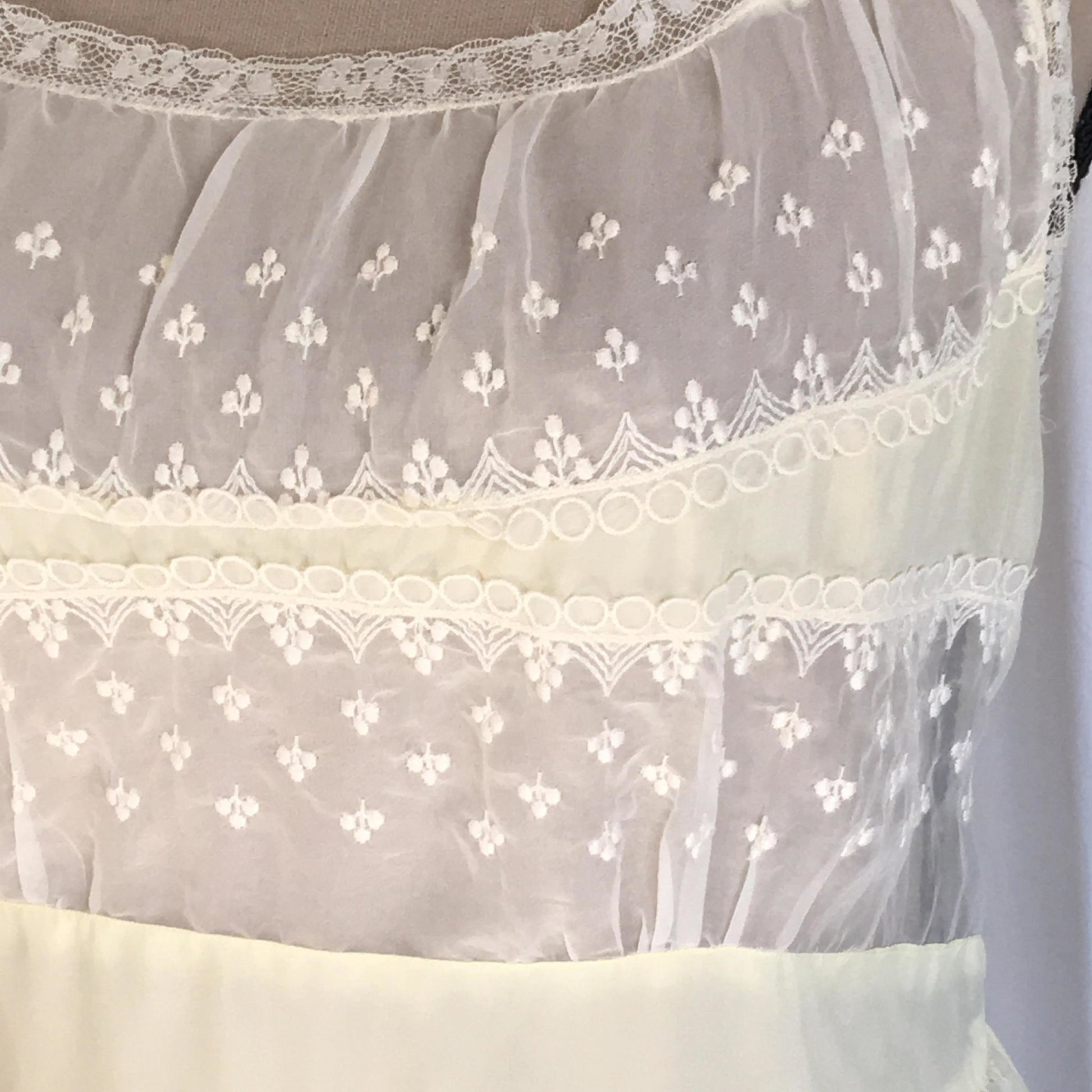Vintage 1950's Nightgown | Pale Yellow Nylon & White Embroidered Lace Chiffon | Empire Waist Lingerie | Size S - M - Daggers & Dames