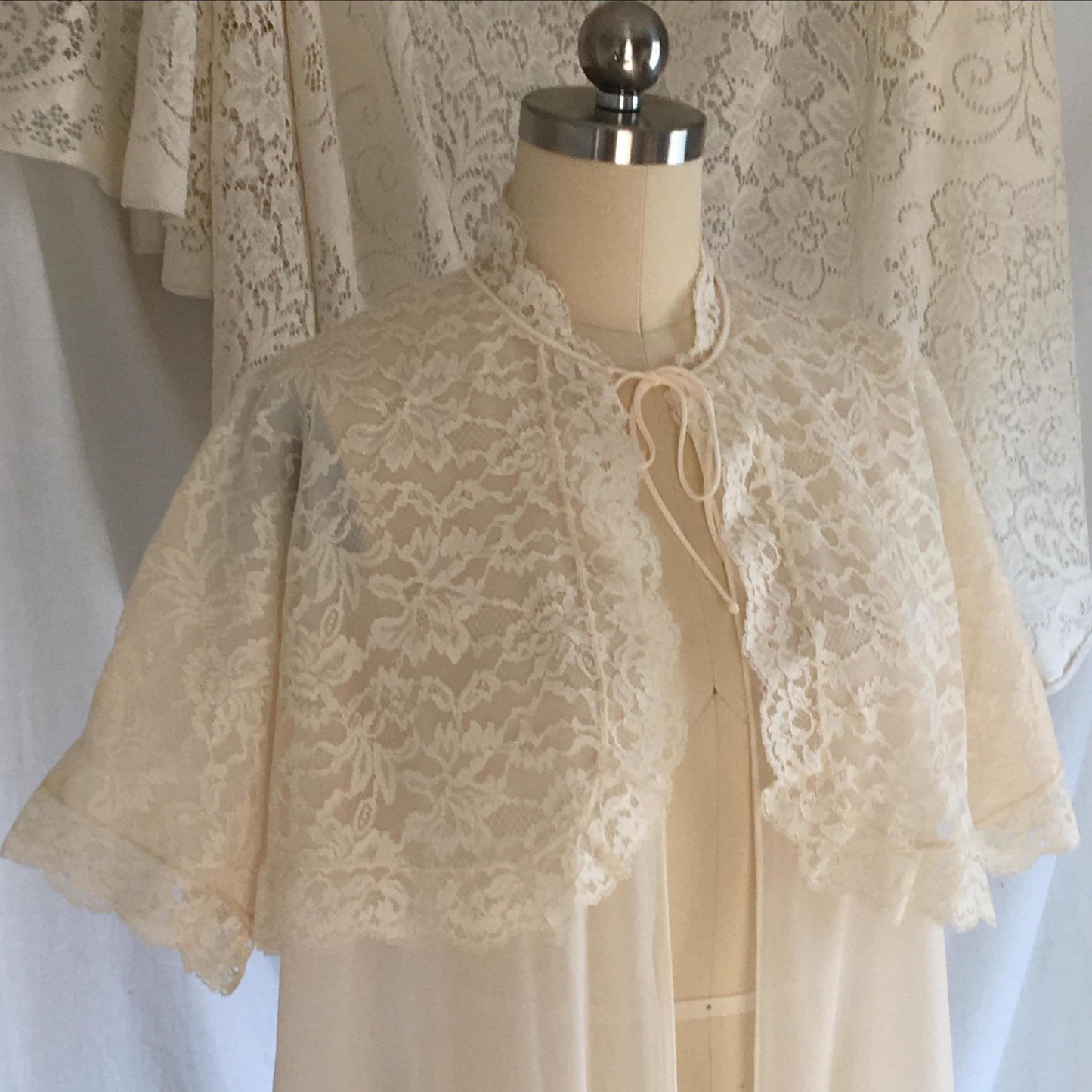 Vintage 1950's Peignoir Set | Pink Chiffon with Lace | Babydoll Lingerie Set | Bridal Lingerie | Vanity Fair | Size S - Daggers & Dames