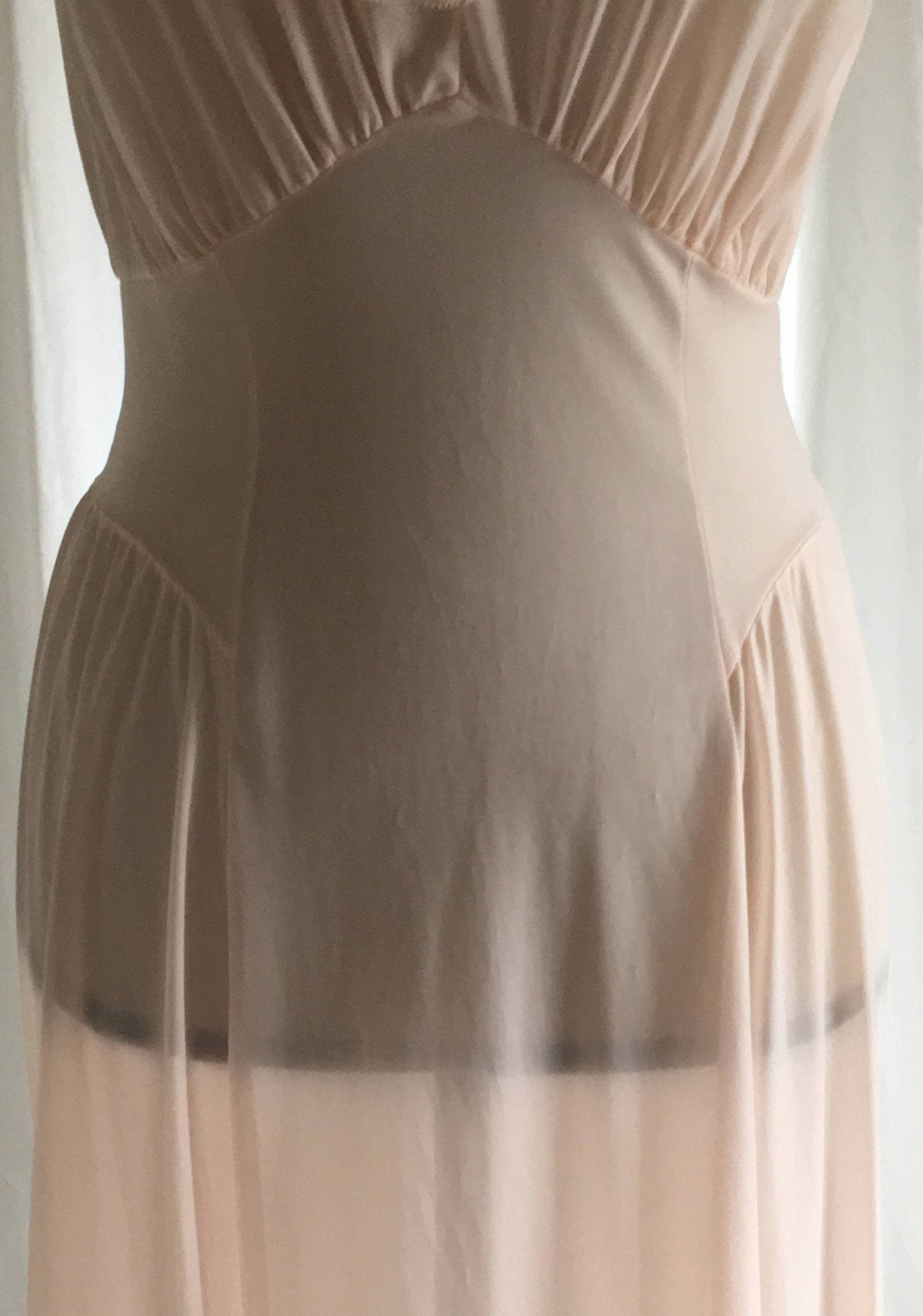 Vintage 1950's Powder Pink Night Gown by Van Raalte - Daggers & Dames