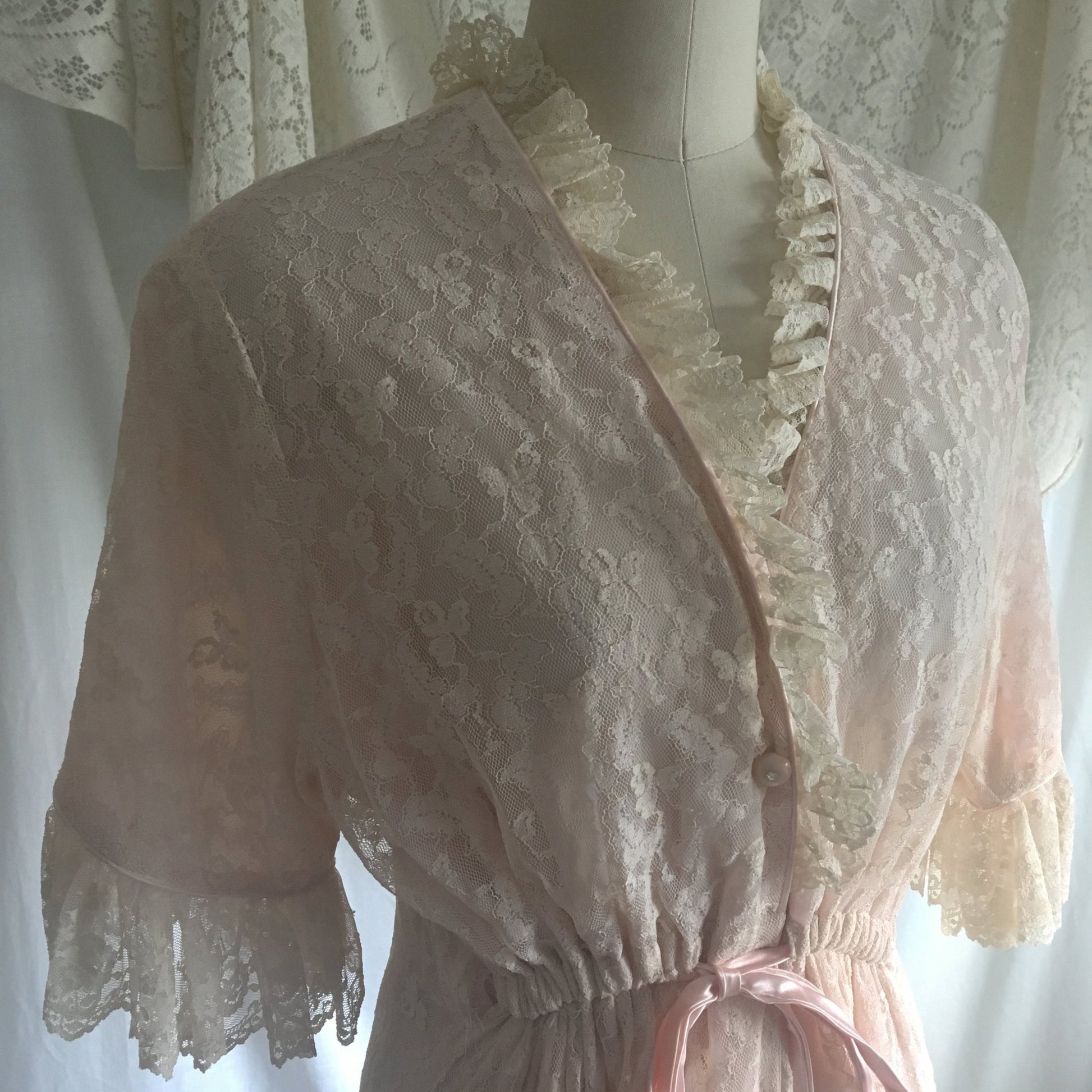 Vintage 1950's Robe | Ivory Lace with Rhinestone Buttons & Pale Pink Nylon | Size M, LG - Daggers & Dames