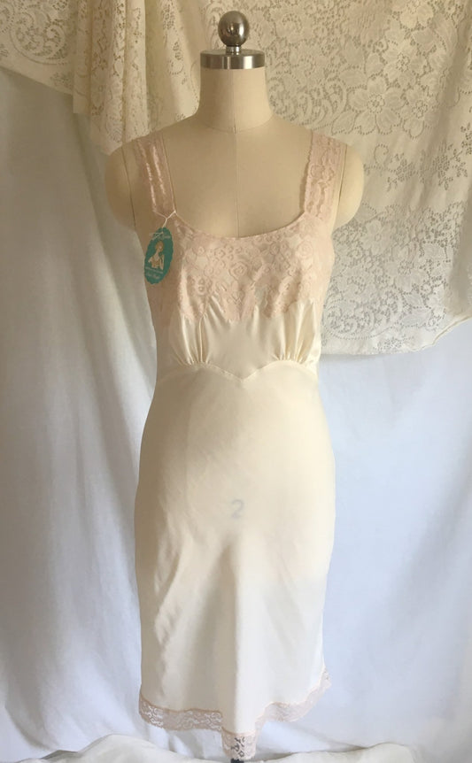 Vintage 1950's Slip | Ivory Dupont Nylon & Blush Pink Lace | New Old Stock | Lady Lynn | Slip Dress | Size SM - Daggers & Dames