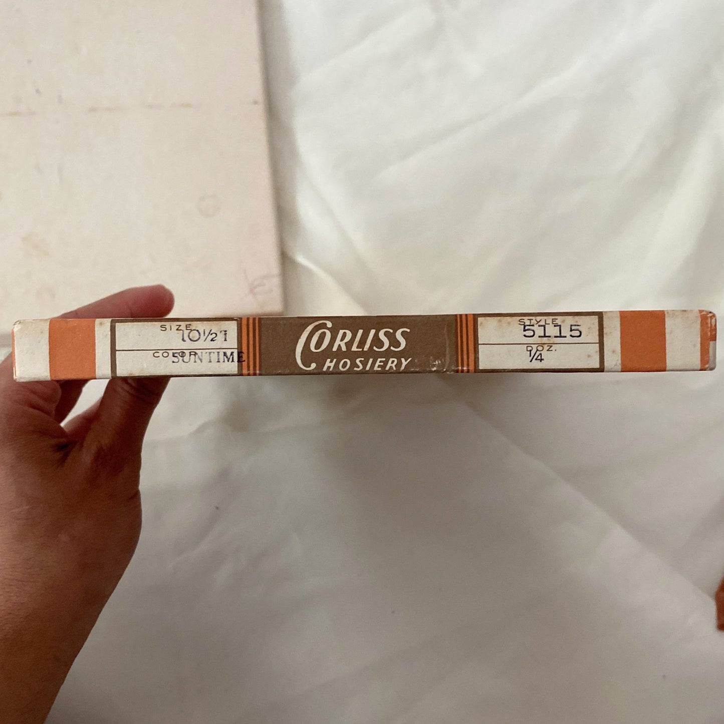 Vintage 1950's Stockings | Full Fashioned Tan Nylon with Exposed Seams & Original Box | Size 8.5, 9 | Corliss Hosiery - Daggers & Dames