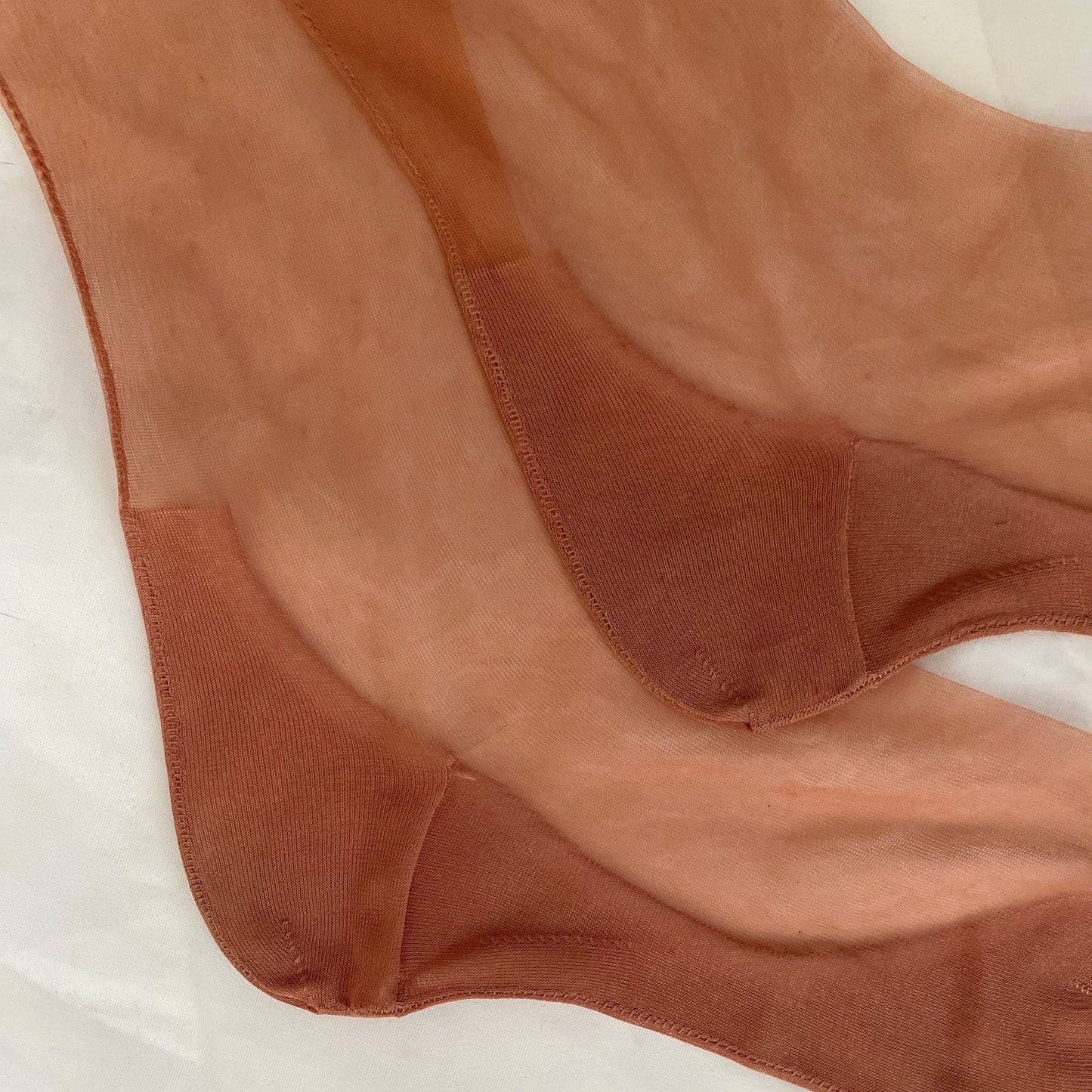 Vintage 1950's Stockings | Full Fashioned Tan Nylon with Exposed Seams & Original Box | Size 8.5, 9 | Corliss Hosiery - Daggers & Dames
