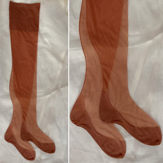 Vintage 1950's Stockings | Full Fashioned Tan Nylon with Exposed Seams & Original Box | Size 8.5, 9 | Corliss Hosiery - Daggers & Dames