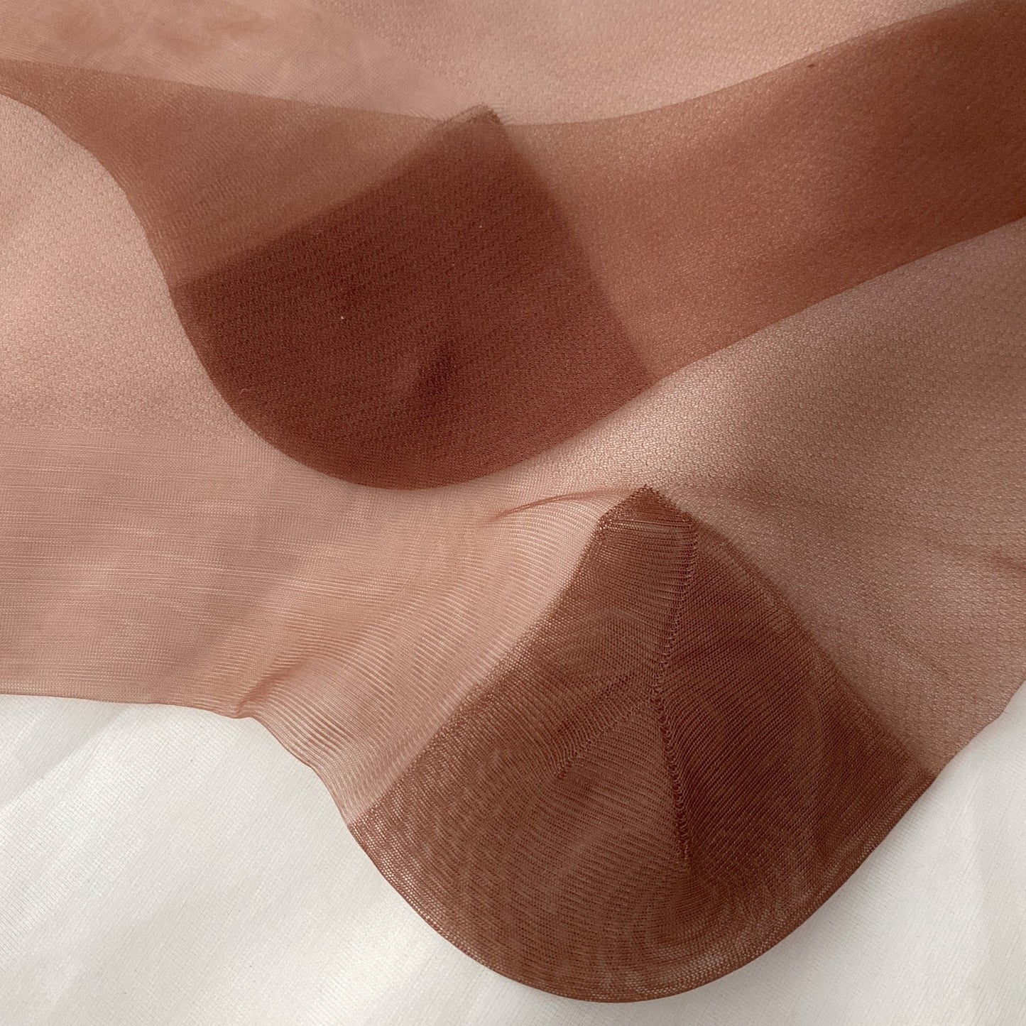 Vintage 1950's Stockings | Seamless Nude Diamond Mesh Nylon | Size 9.5, 10, 10.5 | Round the Clock - Daggers & Dames