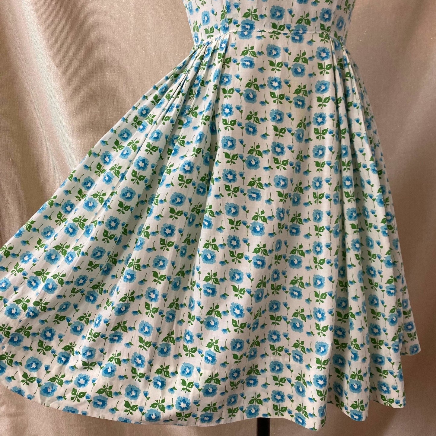 Vintage 1950's Sun Dress | White Rayon Cotton Blend with Blue Floral Print & Full Skirt | Size 34 Bust, XS - Daggers & Dames