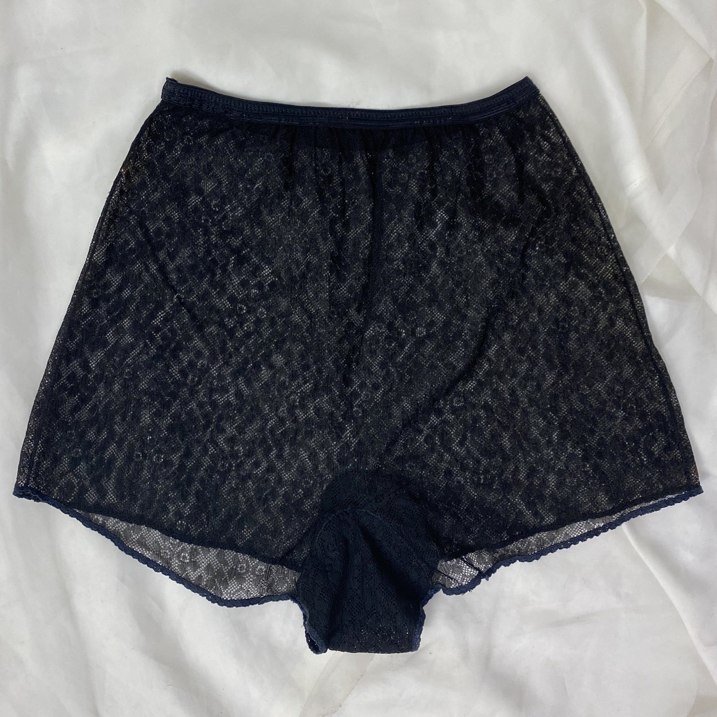 Vintage 1950's Tap Pants | Sheer Black Floral Nylon Lace | Size XS, S | Luxite by Hole Proof - Daggers & Dames