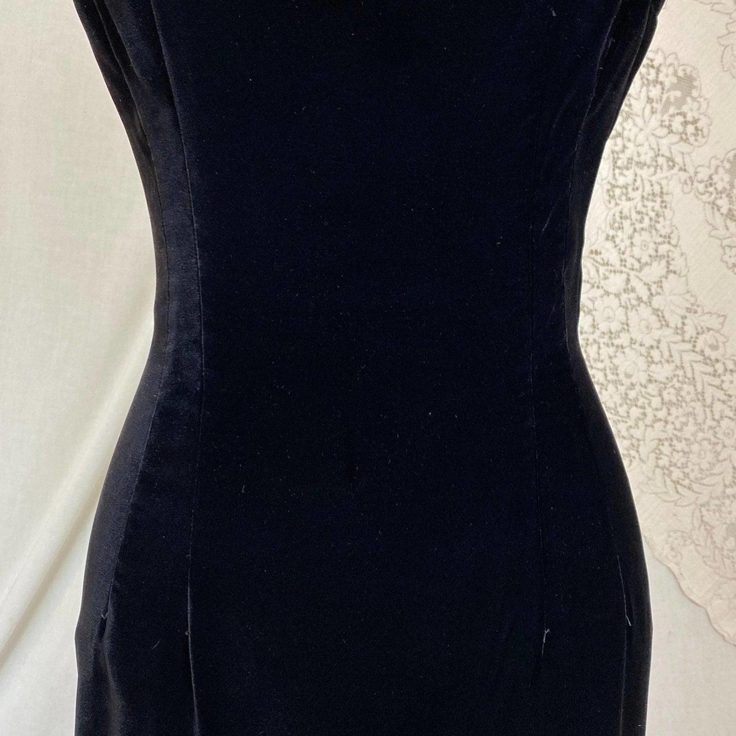 Vintage 1950's Wiggle Dress | Plush Black Velvet with Boatneck & Ribbon Bow | Size XS, S | Parklane Debs - Daggers & Dames