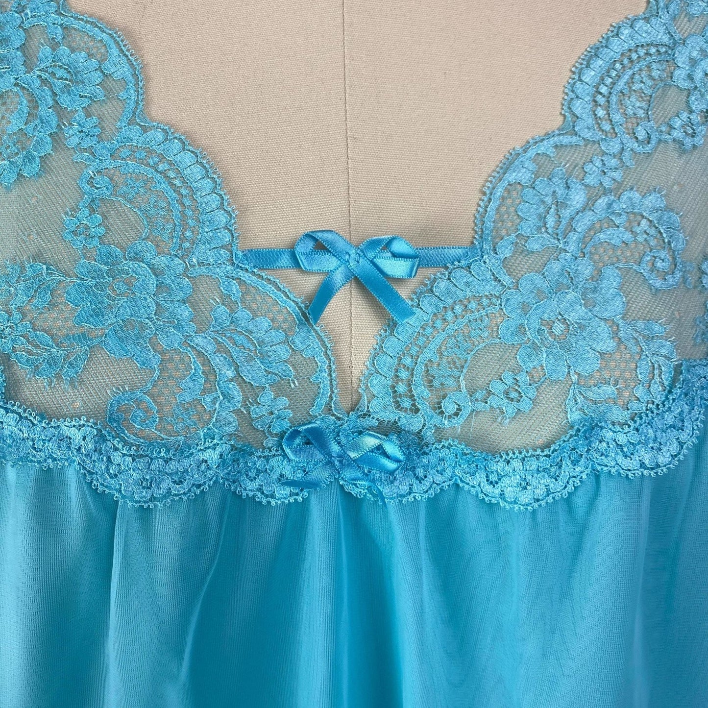 Vintage 1960's Babydoll Nightgown | Bold Cerulean Blue Nylon Chiffon with Lace | Size M, LG | Vanity Fair - Daggers & Dames