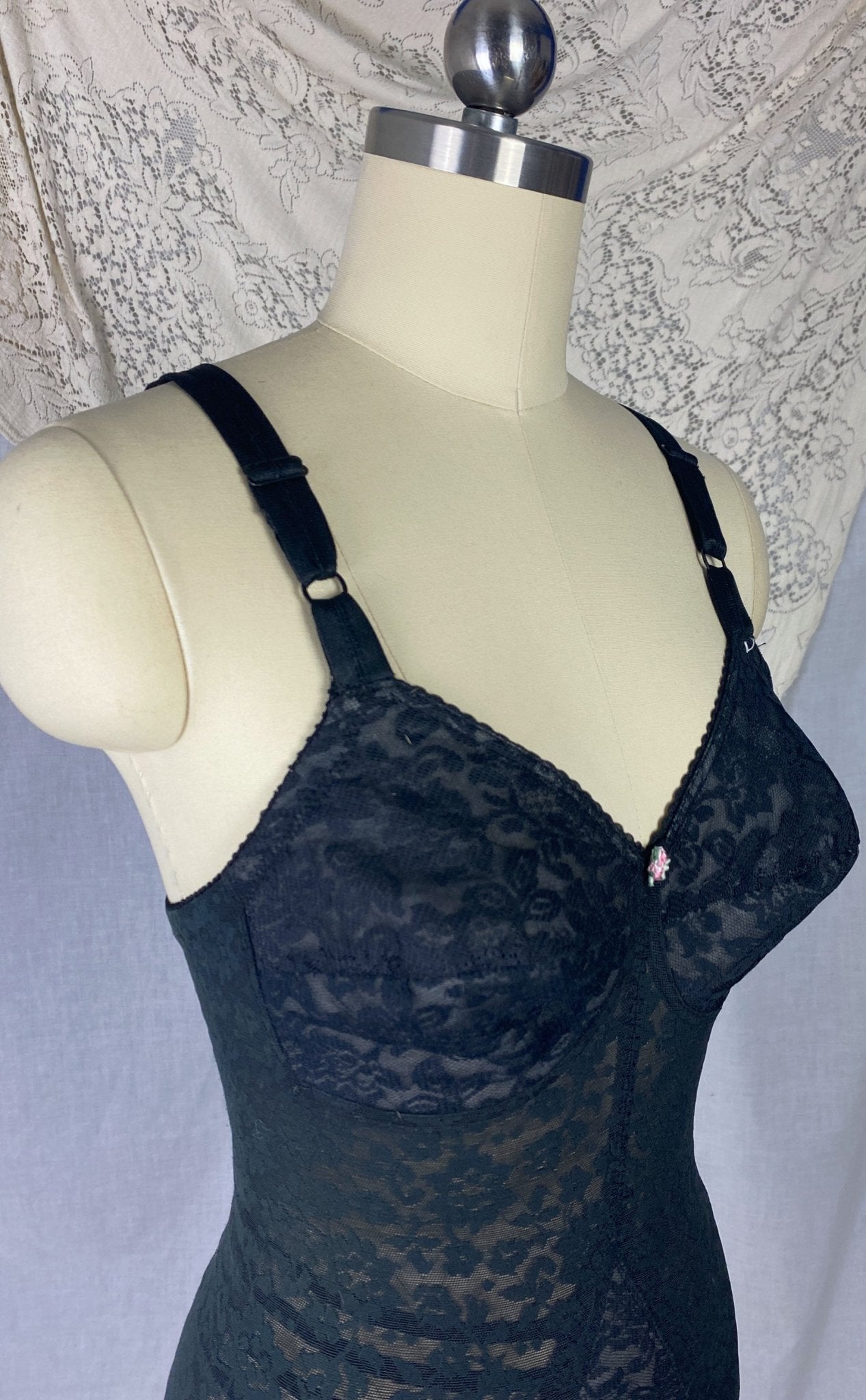 Vintage 1960's Bodysuit | Black Lace Nylon & Spandex with Detachable Garters | Size 34 C, 36 B, 32 D | Rago Shapewear - Daggers & Dames