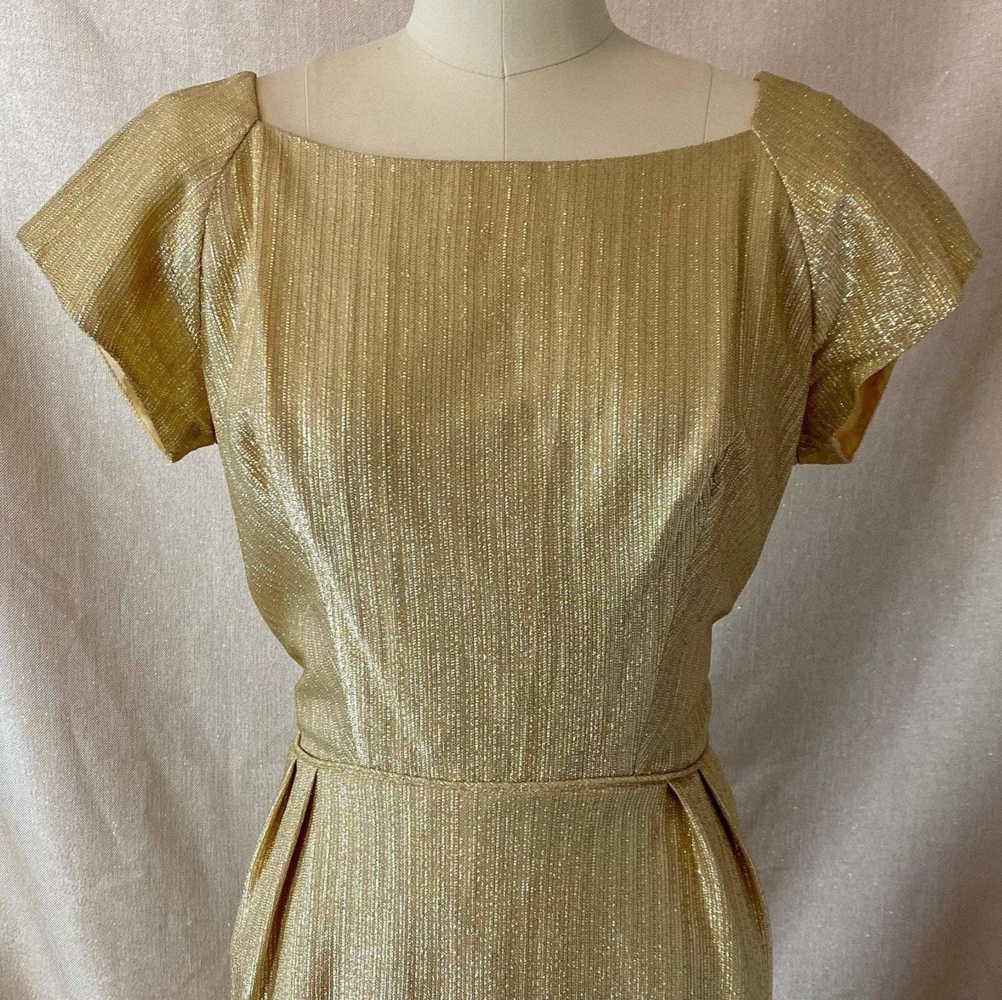 Vintage 1960's Cocktail Wiggle Dress | Diva Gold Lurex Taffeta | Size 38 Bust, M - Daggers & Dames