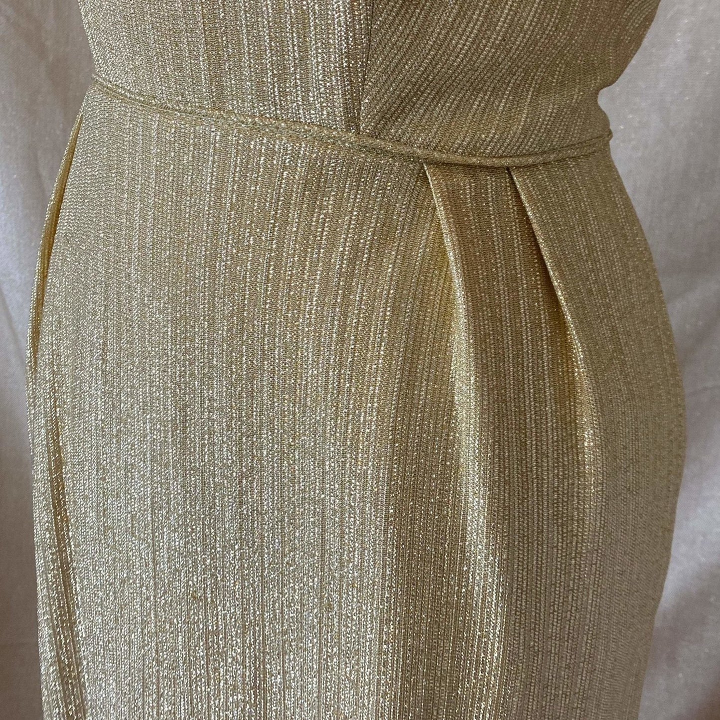 Vintage 1960's Cocktail Wiggle Dress | Diva Gold Lurex Taffeta | Size 38 Bust, M - Daggers & Dames