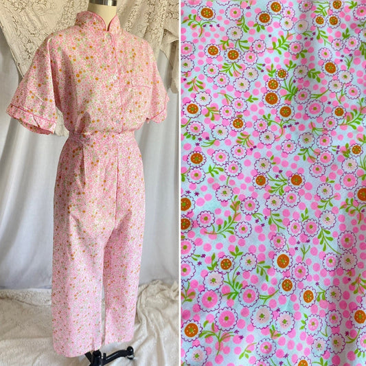 Vintage 1960's Pajama Set | Unworn Bright Floral Print Cotton with Mandarin Collar | Size M, LG | Lady No Belt, Formfit Rogers - Daggers & Dames