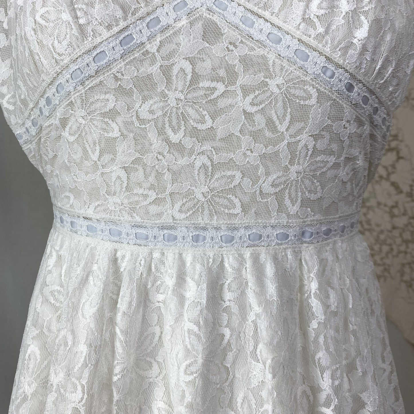 Vintage 1960's Peignoir Set | White Floral Lace with Ruffles & Pale Blue Satin | Size XS | Aristocraft - Daggers & Dames