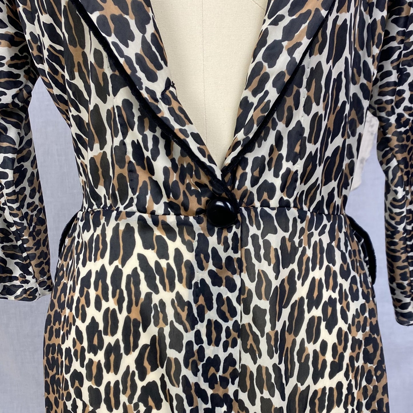 Vintage 1960's Robe | Leopard Print Nylon with Black Velvet Edging | Size LG | Vanity Fair - Daggers & Dames