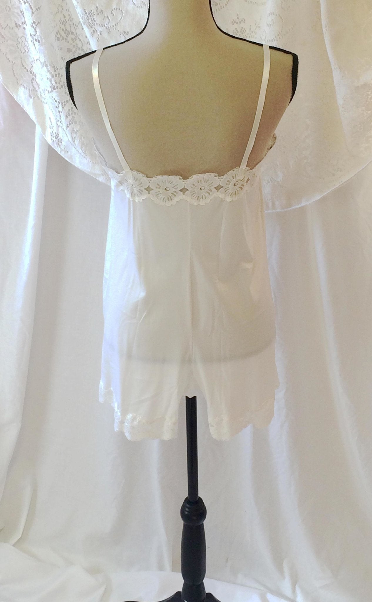 Vintage 1960's Teddy Romper | White Nylon & Lace with Snap Crotch | Gaymode | Size SM - MED - Daggers & Dames