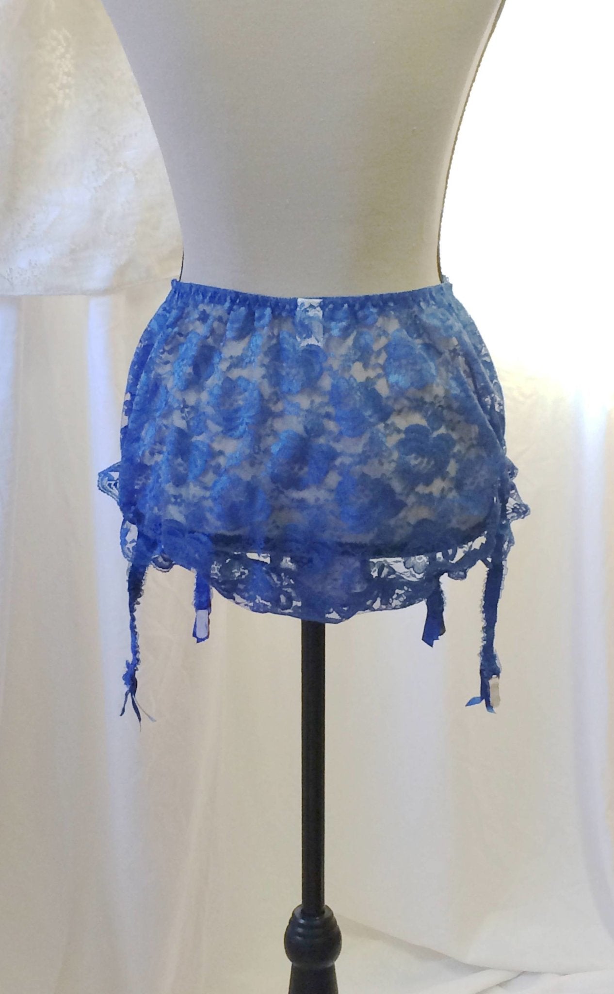Vintage 1970's Garter Panties | Blue Nylon & Polyester with Satin Ribbons | Ruffled Leg | Size XXLG - Daggers & Dames