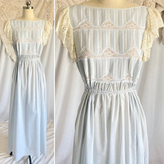 Vintage 1970's Lounge Dress | Pale Powder Blue Cotton with White Ruffled Lace | Size S, M | Oscar De La Renta for Swirl - Daggers & Dames