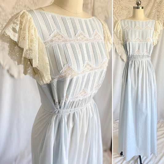Vintage 1970's Lounge Dress | Pale Powder Blue Cotton with White Ruffled Lace | Size S, M | Oscar De La Renta for Swirl - Daggers & Dames