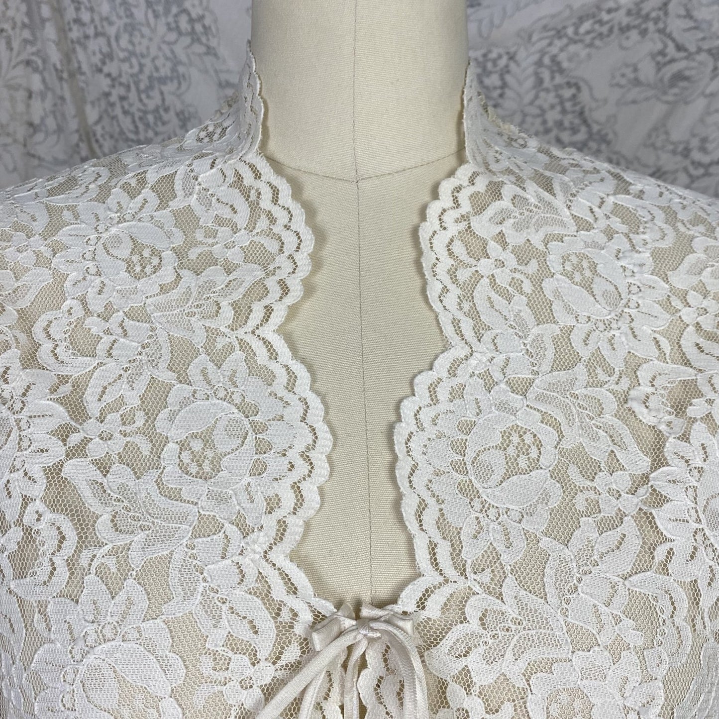 Vintage 1970's Peignoir Robe | Ivory Cream Floral Lace with High Neck & Wide Sleeves | Size S - Daggers & Dames