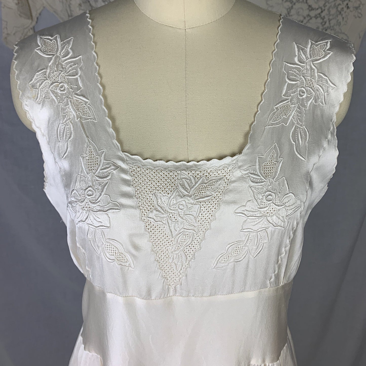 Vintage 1970's Peignoir Set | Snow White Silk Satin with Rose Embroidery | Size M | Peony, Shanghai China - Daggers & Dames