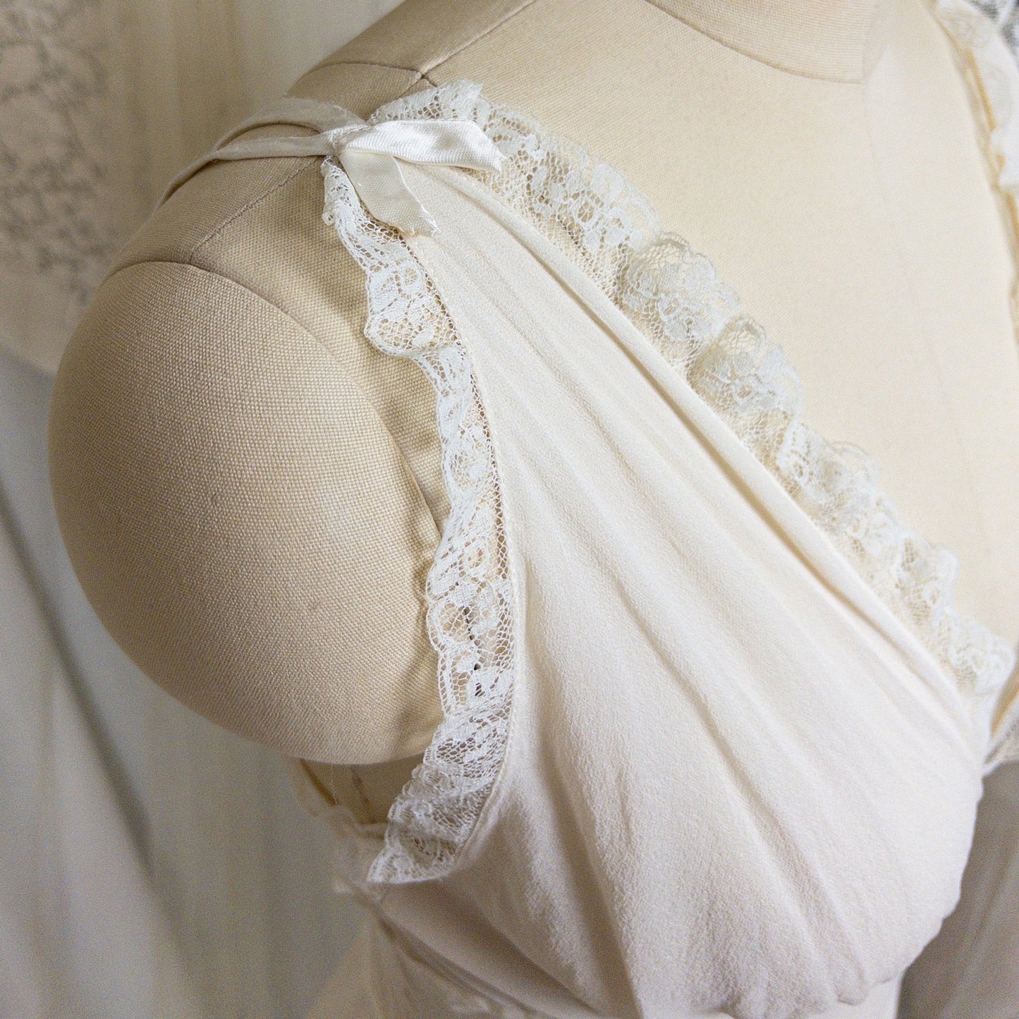 1930s - 1940s Nightgown - Sheer Bone White Silk Crepe with Bobbin Lace & Satin Detail | XS, Small - Daggers & Dames