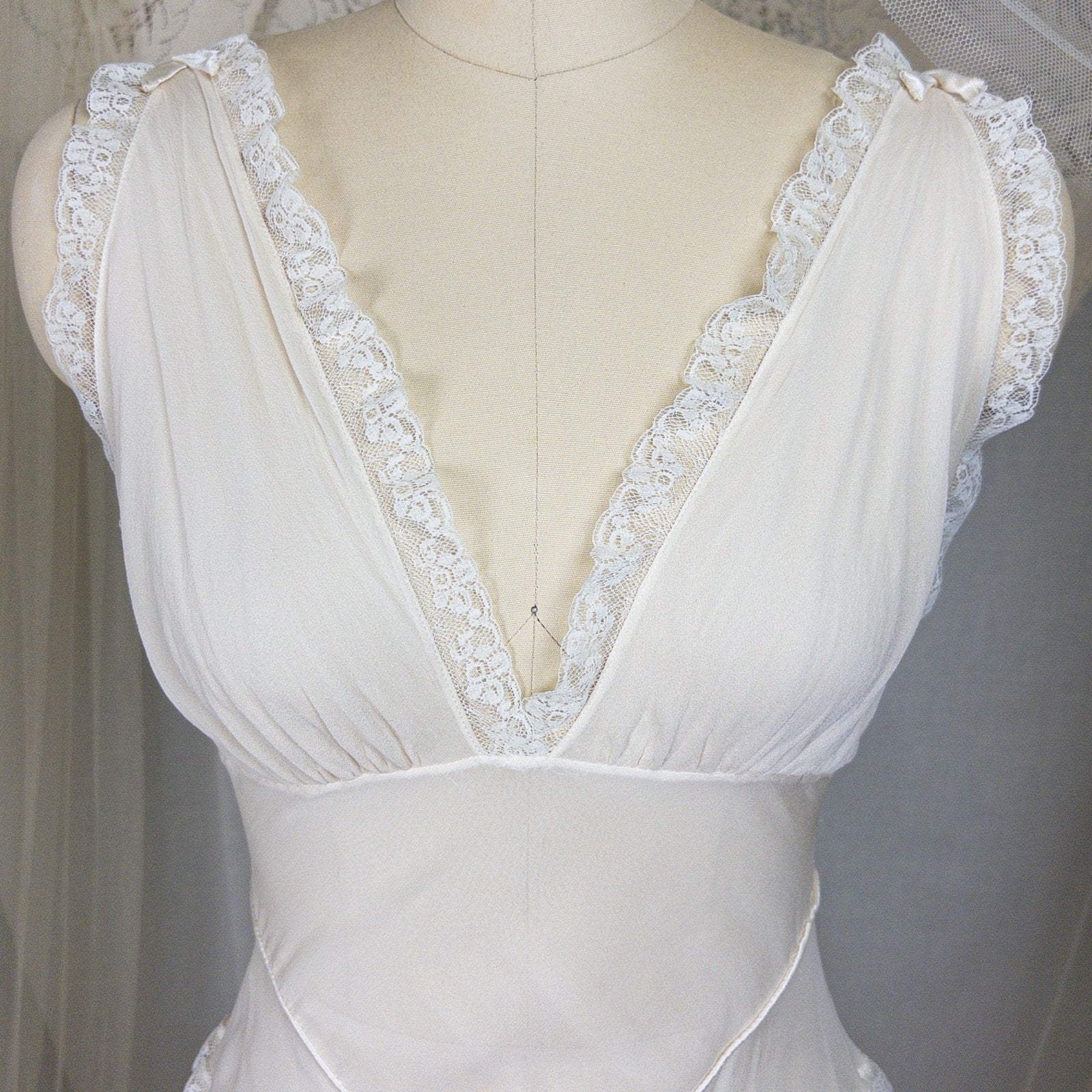 1930s - 1940s Nightgown - Sheer Bone White Silk Crepe with Bobbin Lace & Satin Detail | XS, Small - Daggers & Dames