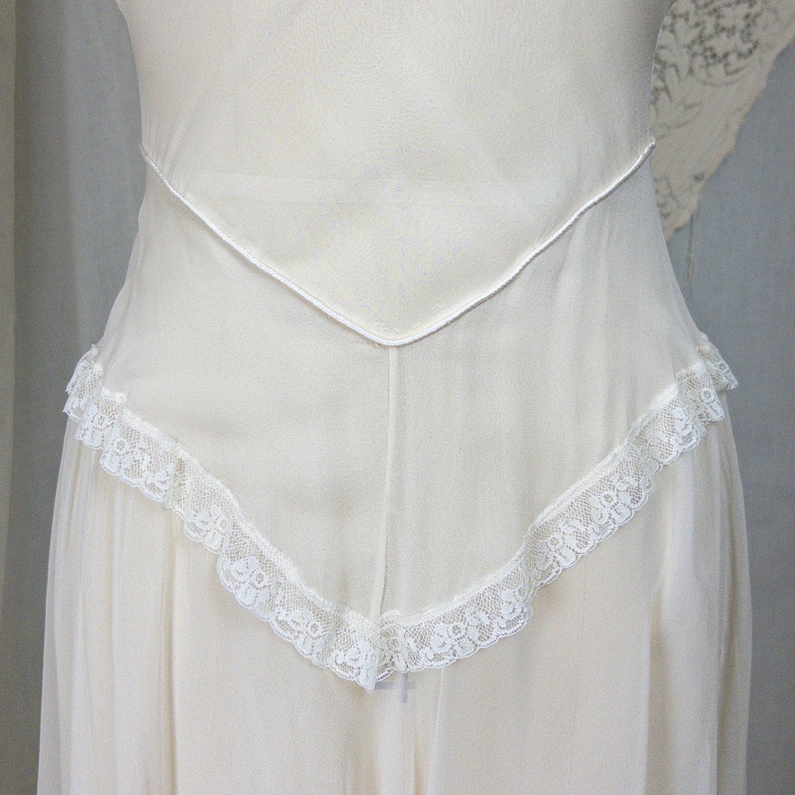 1930s - 1940s Nightgown - Sheer Bone White Silk Crepe with Bobbin Lace & Satin Detail | XS, Small - Daggers & Dames