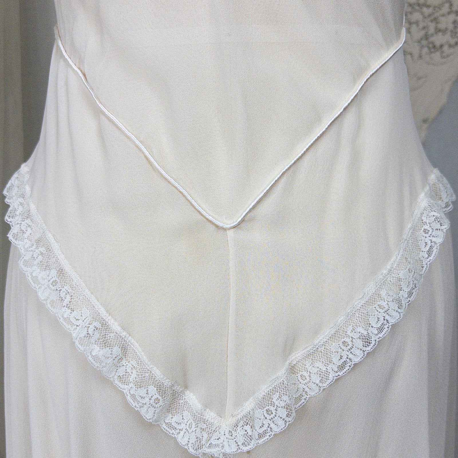 1930s - 1940s Nightgown - Sheer Bone White Silk Crepe with Bobbin Lace & Satin Detail | XS, Small - Daggers & Dames