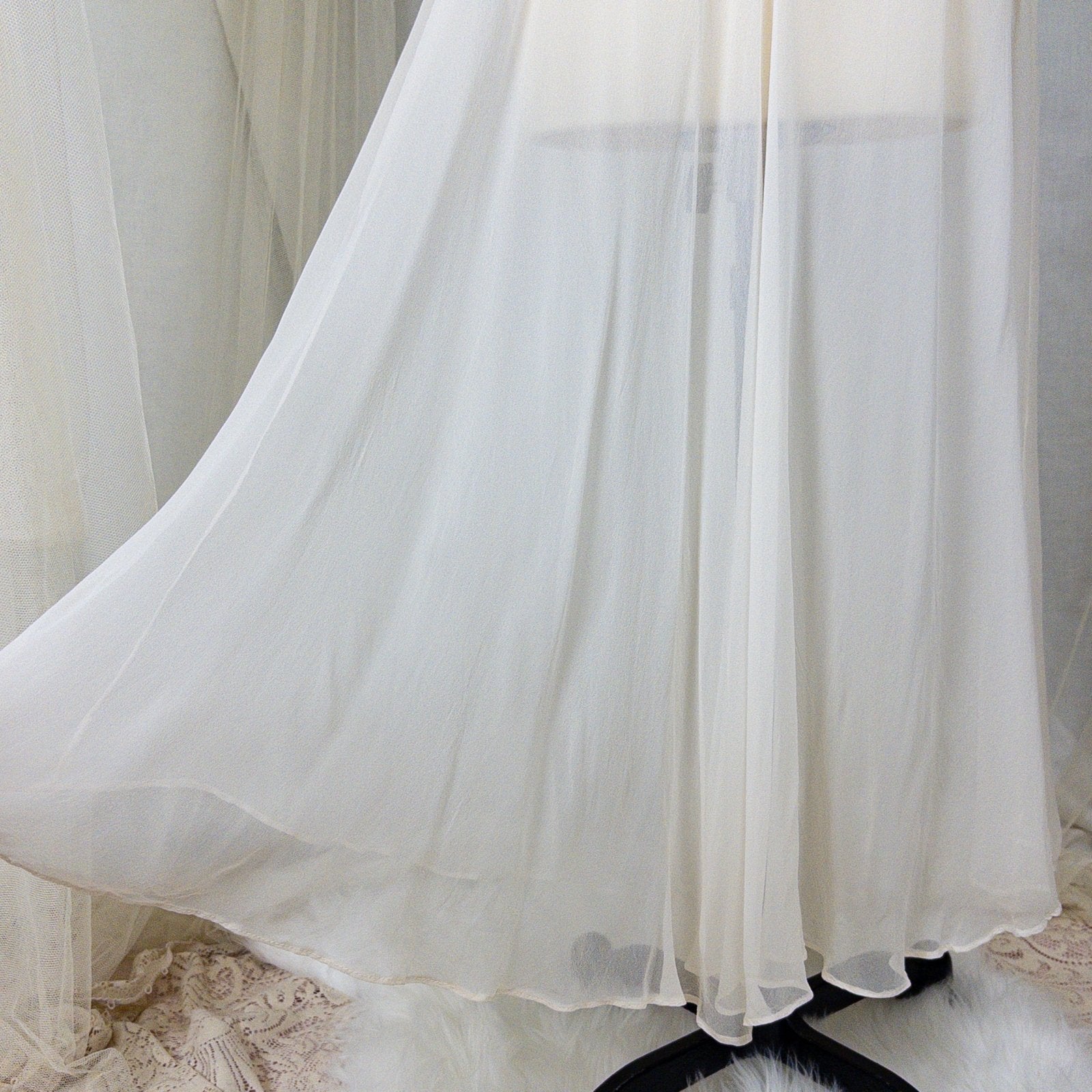 1930s - 1940s Nightgown - Sheer Bone White Silk Crepe with Bobbin Lace & Satin Detail | XS, Small - Daggers & Dames