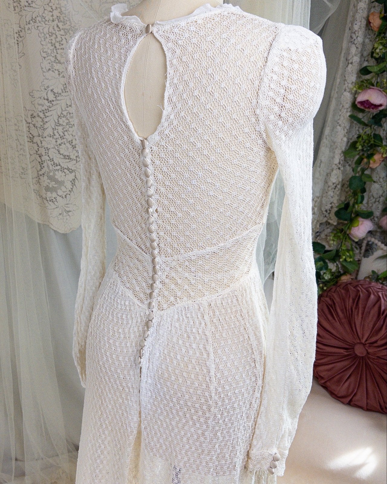1930s - 1940s Wedding Dress - Long Sleeved Ivory Cotton Crochet with Satin Buttons | XS, Small - Daggers & Dames