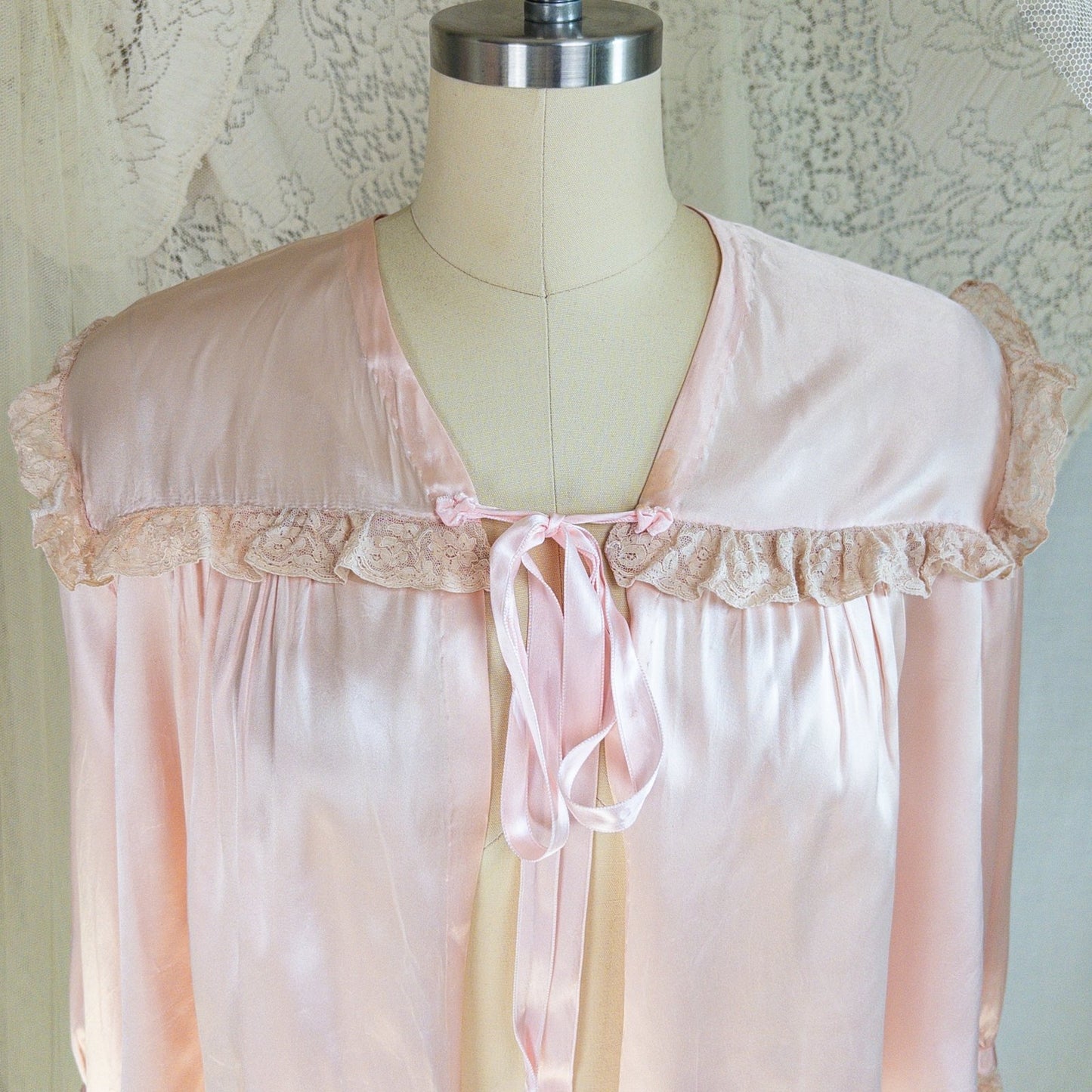 1940's Bed Jacket - Rose Pink Rayon Satin with Ruffled Nude Cotton Lace - Daggers & Dames