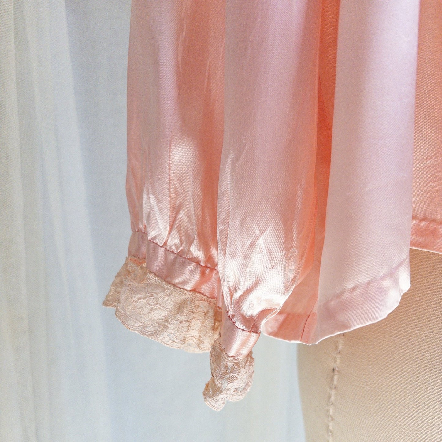 1940's Bed Jacket - Rose Pink Rayon Satin with Ruffled Nude Cotton Lace - Daggers & Dames