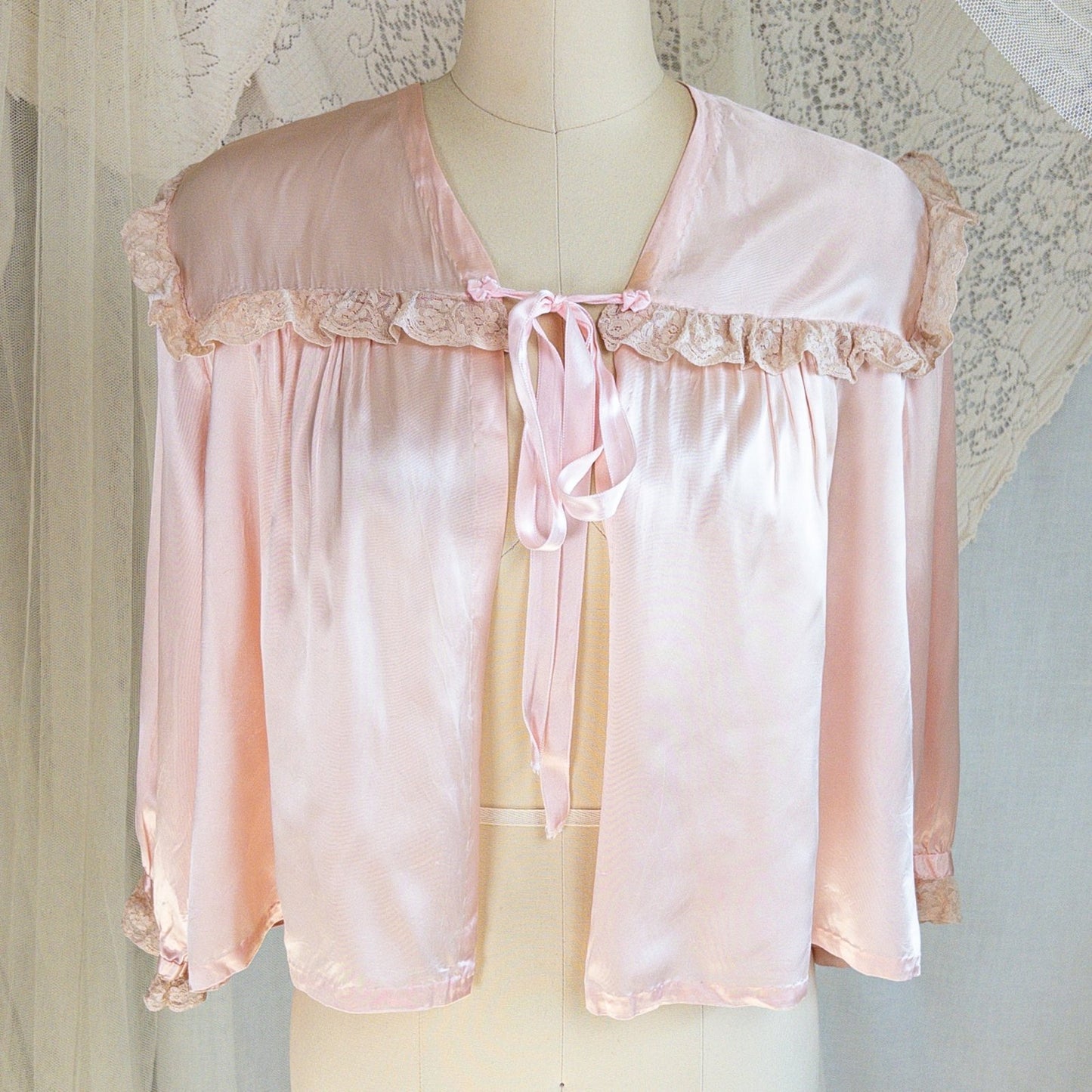 1940's Bed Jacket - Rose Pink Rayon Satin with Ruffled Nude Cotton Lace - Daggers & Dames