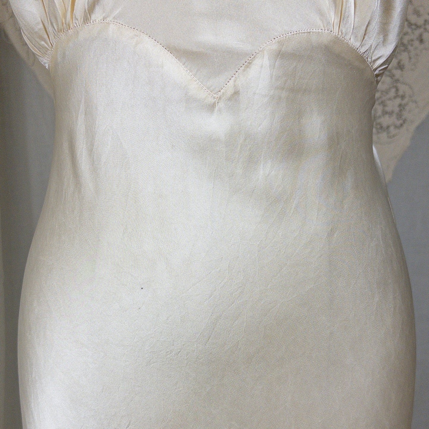 1940s Nightgown - Pearlescent Ivory Silk Satin with Ruffled Bobbin Lace by Laura Lane | XS, Small - Daggers & Dames