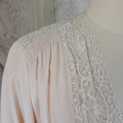 1940's Nightgown & Peignoir Set - Warm Nude Rayon with Ivory Fan Patterned Lace by DuBenay - Daggers & Dames
