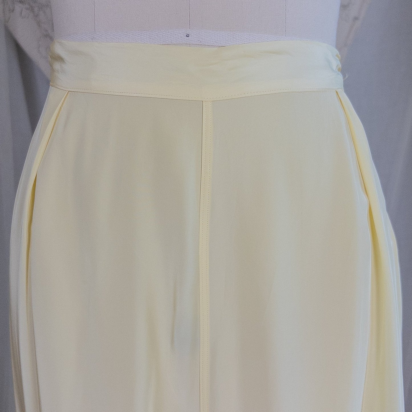 1940's Pajama Set - Daffodil Yellow Rayon with Ruffled White Lace by Seamprufe | Small, Medium - Daggers & Dames