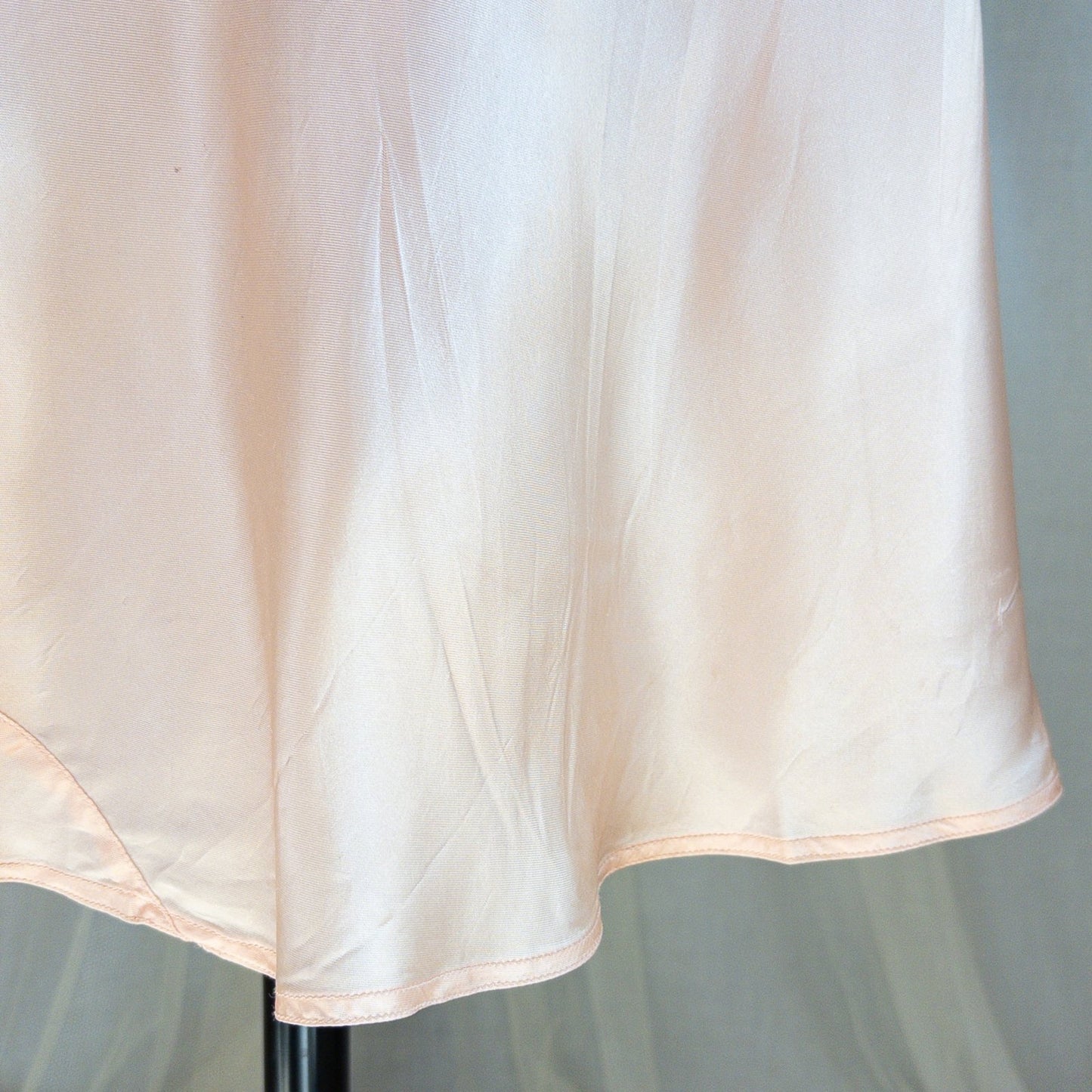 1940's Slip - Ballet Pink Rayon Satin with Ecru Lace & Satin Appliqués by Miss Deb - Daggers & Dames