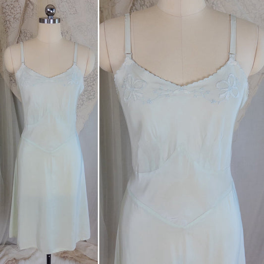 1940's Slip - Mint Green Cold Rayon with Bow Embroidery by Corette | Small, Medium - Daggers & Dames