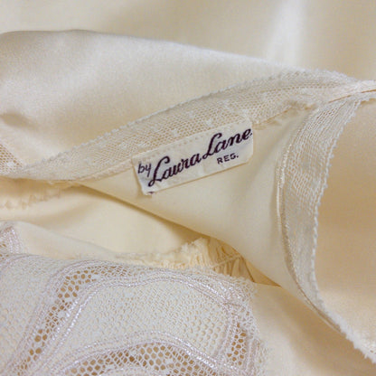 1940s Slip - Pearlescent Ivory Silk Satin with Ruffled Bobbin Lace by Laura Lane | XS - Daggers & Dames