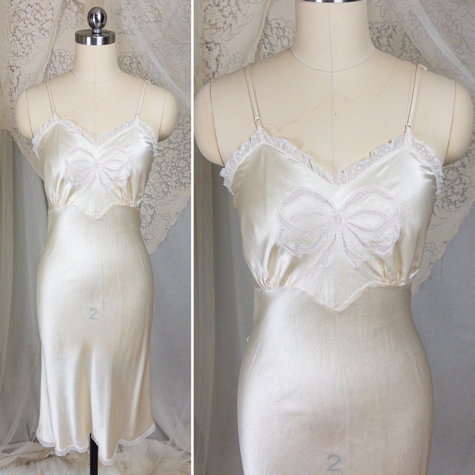 1940s Slip - Pearlescent Ivory Silk Satin with Ruffled Bobbin Lace by Laura Lane | XS - Daggers & Dames